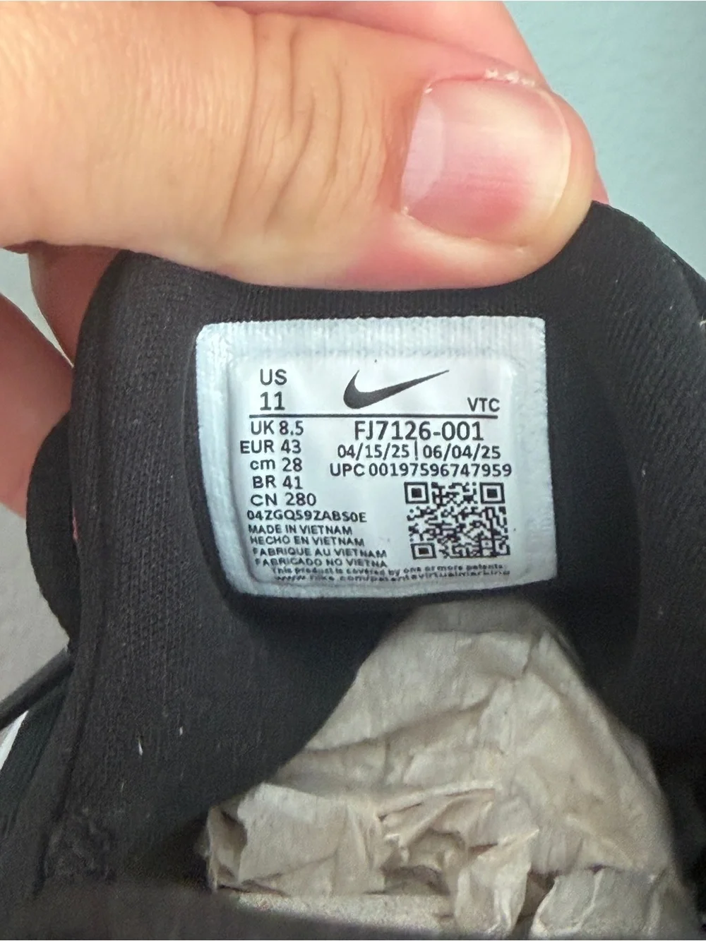 Nike Free Metcon 6 Women’s Black White FJ7126-001 size 11